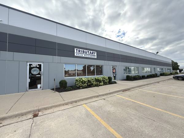$3,550 / 3000ft2 - Naperville  - Flex Space (1665 Quincy Avenue, #147 Naperville)63898734079747120