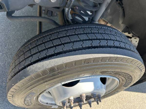 2022 Ford F600 - Photo 13