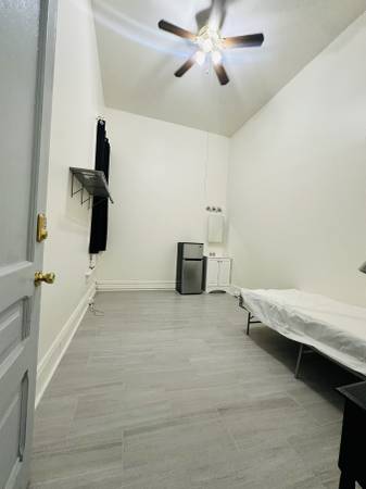$980 Newly Remodeled SRO – Historic Gaslamp District (Downtown San Diego)63701704756995121
