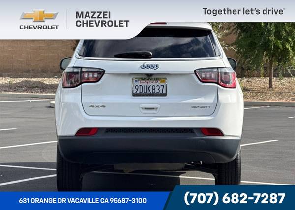 2022 Jeep Compass Sport photo 3