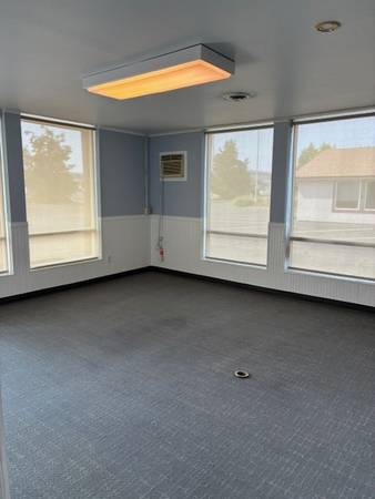 $3,000 / 2500ft2 - 2500 pies cuadrados de espacio de oficina (Richland)63624189551875122
