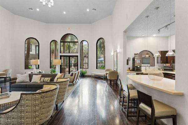$1,238 / 1hab - 924ft2 - Piscina estilo resort, Lavavajillas, Casa club, Bañeras romanas (Houston Medical Center)63906680348418123