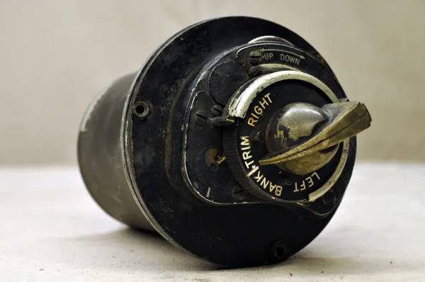 Bendix Aviation Autopilot / 15704-1-B2 1