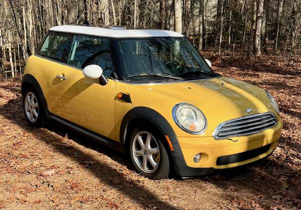2008 Mini Cooper 2D Coupe 1