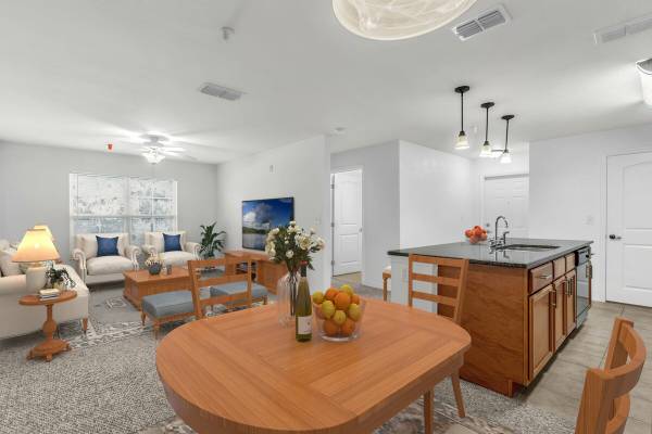$1,499 / 2br - 981ft2 - Visit Your New Home, Exercise Room, Swimming Pool (Tampa)63991228321411122