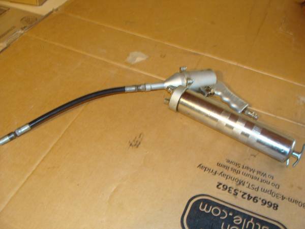 Pneumatic grease gun 1