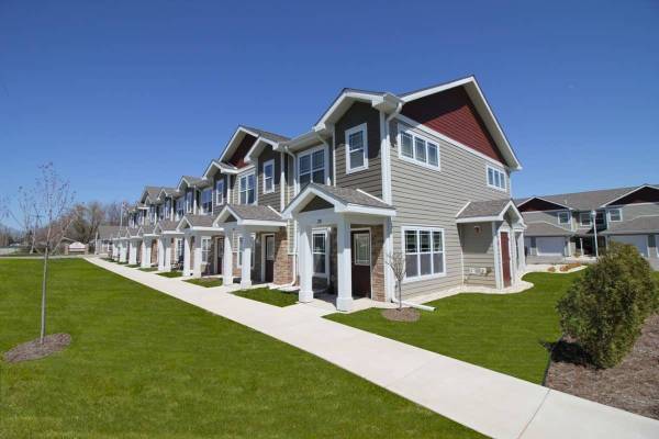 $1,485 / 3br - 1258ft2 - Casa Abierta 9/1 10am-6pm (407 S. 5th St., Winneconne, WI)63845963996673121