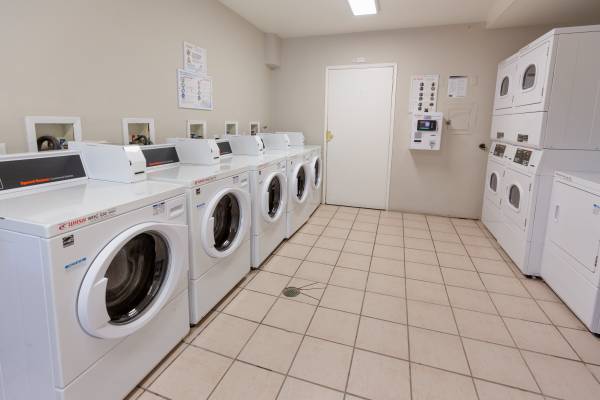 $2,095 / 1br - 617ft2 - ¡Planes de piso 1x1 y 2x1 disponibles en la primera planta! ¡Entrada inmediata! (concord / pleasant hill / martinez)63858055280641124