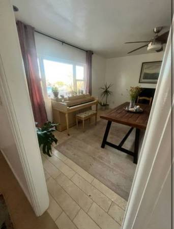 $700 rooms in large house (Yucca valley)63766925098883123