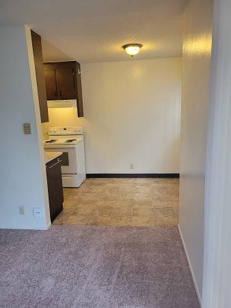 $3,095 / 2br - 2724 Channing Way, Apt 206-2-BDR apartment offers spacious closets (berkeley)63861099963521122
