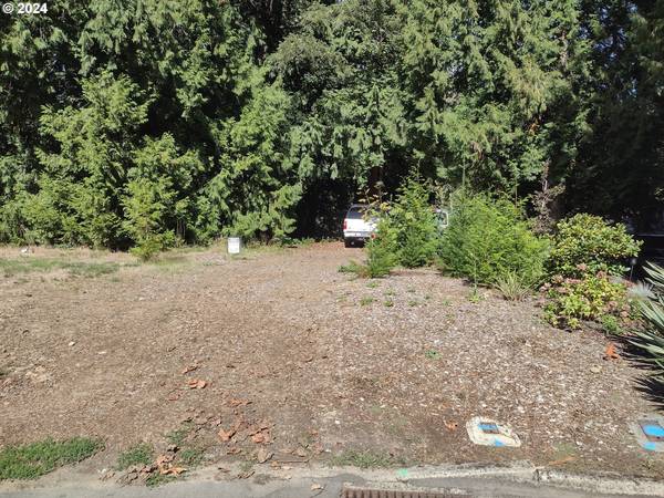 $249,900 1.08 ACRES! GREAT LOCATION! (Hillsboro)64170667649795122