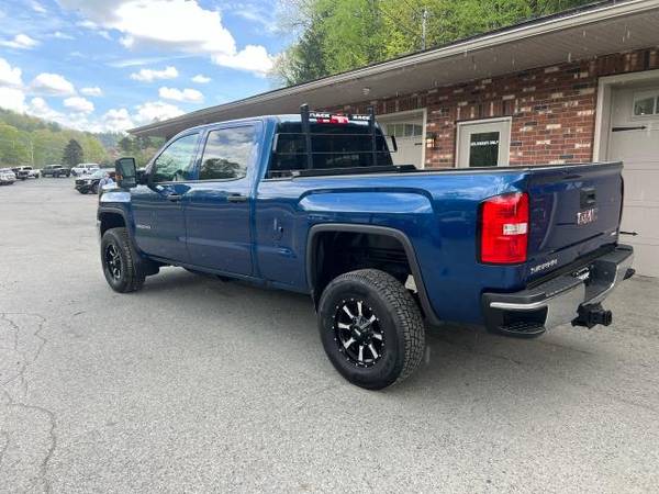 2017 GMC Sierra 2500HD Base Crew Cab 4WD - $35,795 (Montpelier, VT)63622620391937122