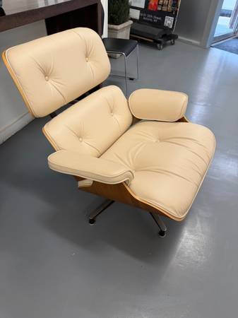 Herman Miller Eames Lounge chair 1