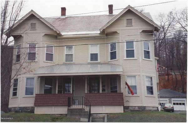 $950 / 1br - 1 Bedroom, 1 Bath with Bonus Room (North Adams, Ma)64017048074369120