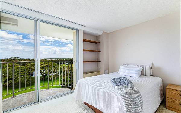 $1,800 / 1br - 637ft2 - Find balance and harmony in this stylish condo at the Hilo Lagoon. Uni (Hilo)63939530313219124