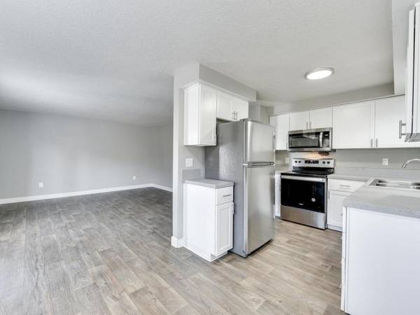$1,499 / 2br - 850ft2 - Lovely 2 Bedroom Apartment... Waiting for You to Make it Home! (Hazel Dell)63842022814849122