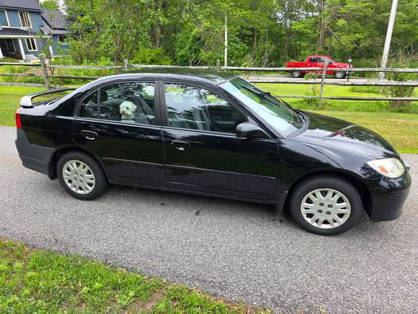 05 Honda Civic LX 4 Door w Spoiler - NEW FRONT BRAKES - Runs Good - $3,200 (Tyngsboro)63623667450755121