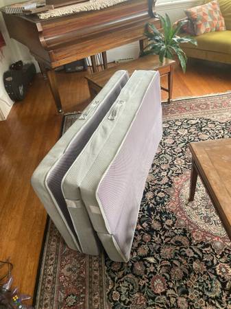 Full size trifold mattress 1
