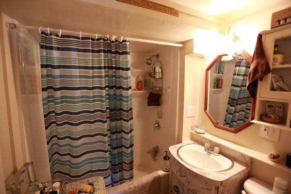 $950 / 3br - 1200ft2 - Share house in West Lebanon (Lebanon)63932058183555123