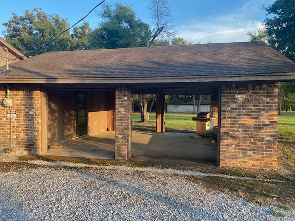 $1200.00 / 3br - 1400ft2 - Carter Farmhouse63884889616257121