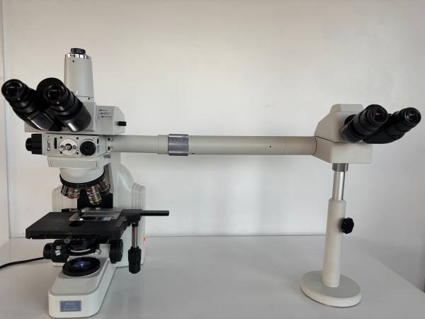 Nikon Eclipse E400 Microscope Dual Head 4X, 10X, 40X Objectives 1