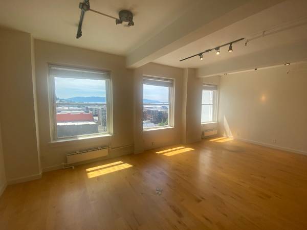 $1,787 / 702ft2 - Herald #624 - Downtown Bellingham office with Kitchenette and Bay View (1155 N State St #624 Bellingham WA 98225)64213543430403120