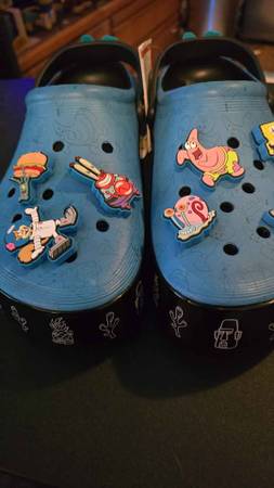 MEN Crocs SpongeBob SquarePants Multi Off Court Clog Black Size M12 NW 1