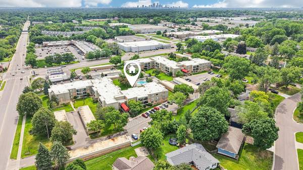 $1,339 / 1br - 844ft2 - 1 bedroom, Free Surface Parking, Controlled Entries (8015 36th Ave N, New Hope, MN)63990229027202121