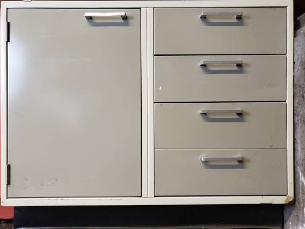 LAB CABINETS BENCHES Hamilton, Steel,  36x22x29.5" $285 each 1