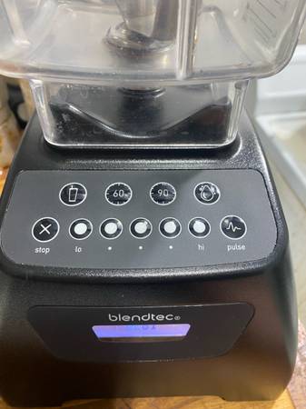 Blendtec Classic 575, frasco WildSide+ de 90 oz - $150 (Nueva York)63471379672067124