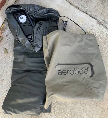The Original Aerobed Self Inflating Bed 1