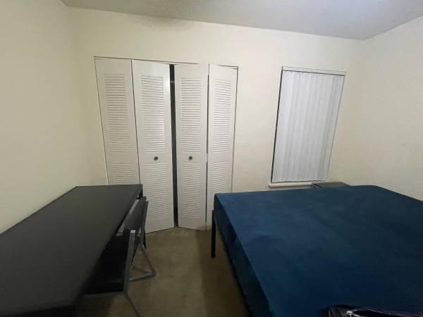 $604 / 1br - Habitación urgente en alquiler. $604 al mes más servicios (Oxford Manor)63823028115969123