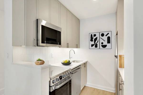 $4,650 / 2br - Brillante , Céntrico , Moderno de 2 dormitorios - ¡¡¡¡Todas las comodidades! SIN COMISIÓN (Murray Hill)63788432681985122