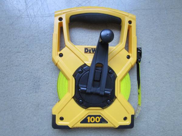 DEWALT 100 ft. Measuring Tape 1