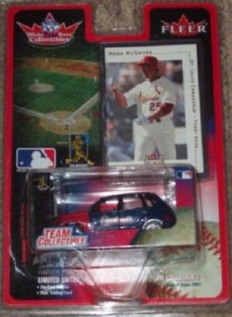 Mark McGwire - St.Louis Cardinals Die Cast White Rose Collectible 2001 1