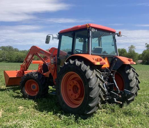 2010 KUBOTA M135X TRACTOR - $35,00062974823250691124