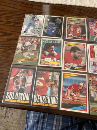 18 Older NFL/MLB CARDS IN GOOD SHAPE - $10 (Riverbank)63471299150851122