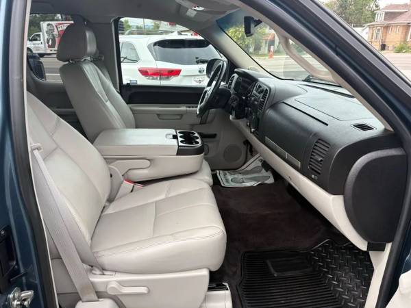 2011 Chevrolet Silverado 1500 Extended - Photo 11