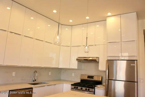 $1,500,000 / 4br - 3360ft2 - COMERCIAL - RESIDENCIAL (STATEN ISLAND)63689826941057123