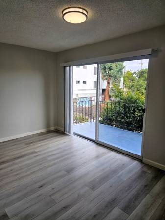$2,045 / 1br - Gorgeous Jr. 1 BR Units just a quick hop to Lake Merritt! (oakland lake merritt / grand)64030488953218122