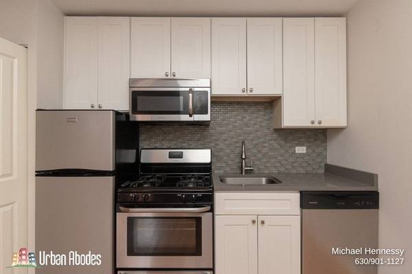 $1,495 / 400ft2 - Bodacious Studio, 1 Bath in Logan Square, Available: 11/1/2025 (Logan Square)63898985209987122
