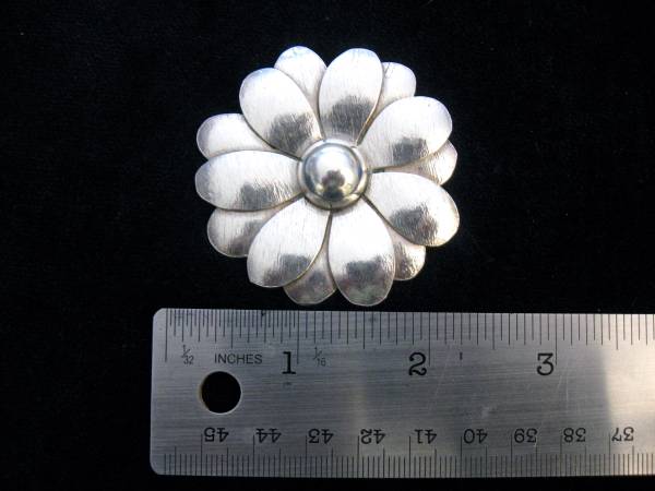 Sterling Silver Flower Pendant 24 Grams 2.25D" Stunning Large Piece! - $60 (santa rosa)63471321395203124