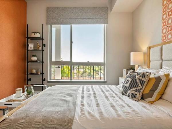 $3,375 / 2br - 869ft2 - Exclusivo de 2 dormitorios/2 baños con acabados de alta gama, comodidades en la azotea incluidas (Proctor District, North Tacoma, Ruston)63850641879683121