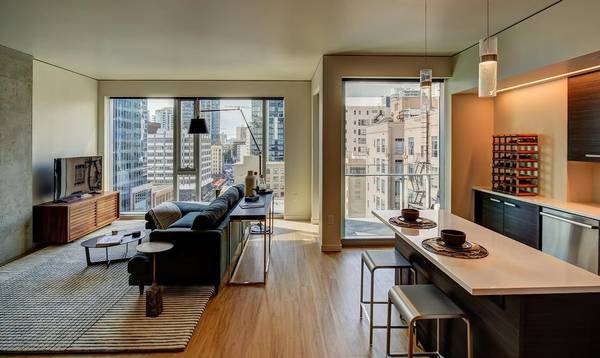 $3,925 / 1br - 965ft2 - A Must See, Generous private decks with Stunning Views (Underground, assigned spaces)63808058871811123