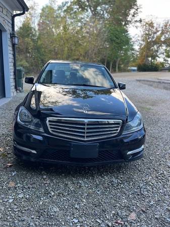 2012 Mercedes-Benz C Class 1