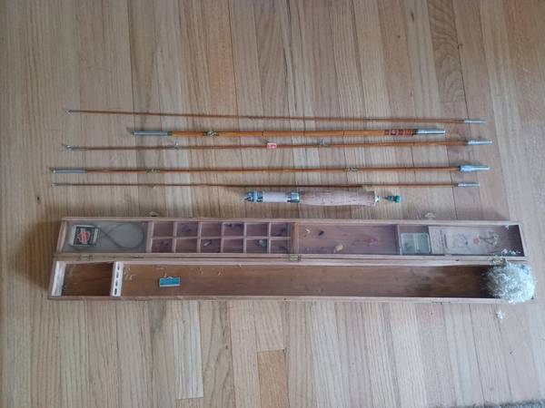 Vintage Sakura Bamboo Fly Rod Extra Tips Lures Original Wood Case 1