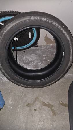 Michelin tire 275/45/21 1