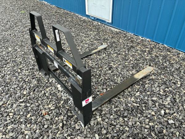 Bad Boy 48” Pallet forks 1