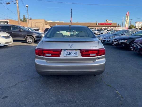 2005 Honda Accord Hybrid 4dr Sedan - $7,640 (- GET APPROVED TODAY - DRIVE TODAY!)63486981673345124