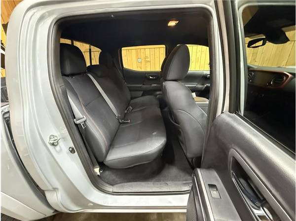 2020 Toyota Tacoma Double Cab - Photo 13